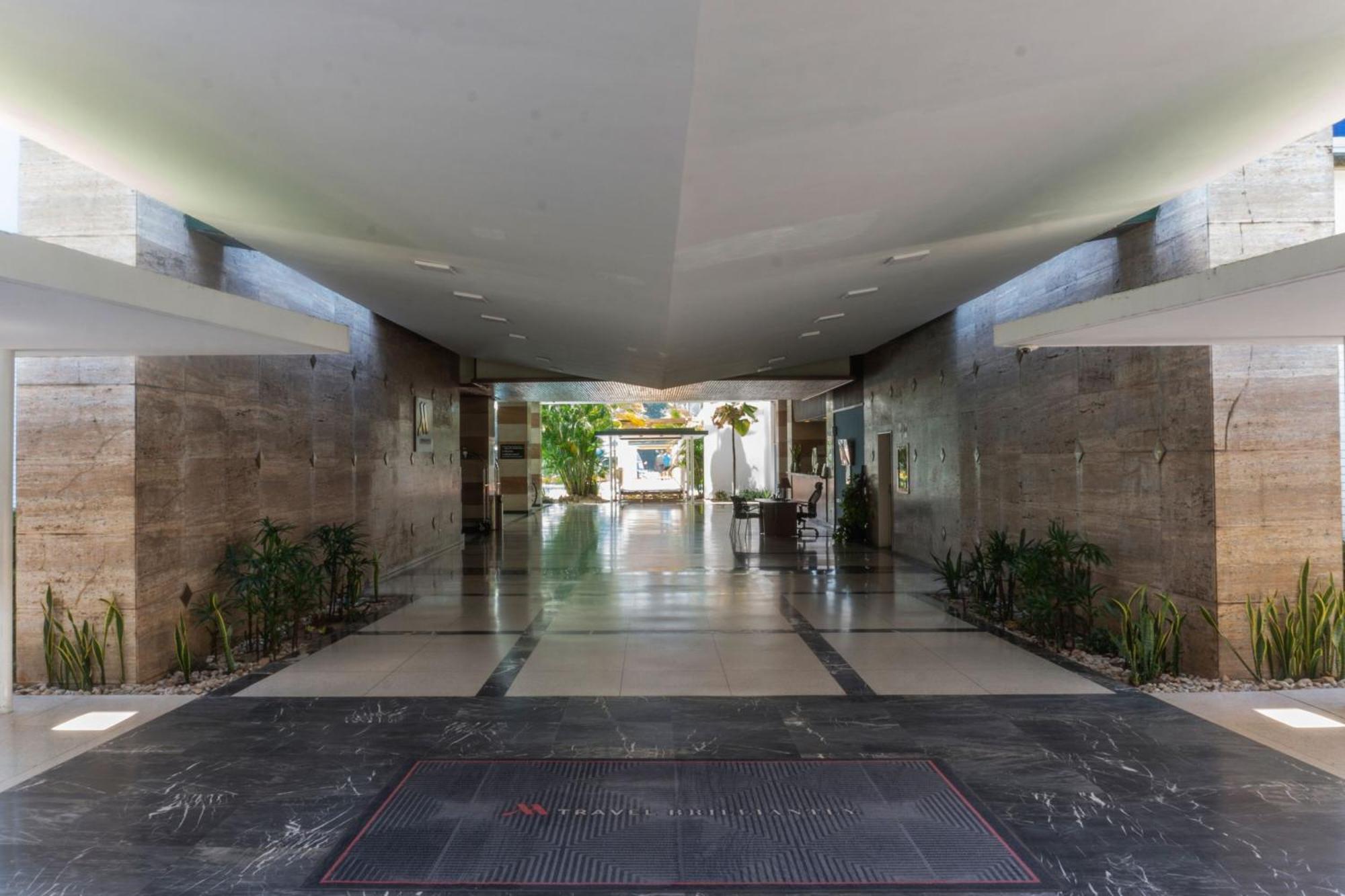 แมริออท มาราไกย์ กอล์ฟ รีสอร์ต Hotel Maracay ภายนอก รูปภาพ