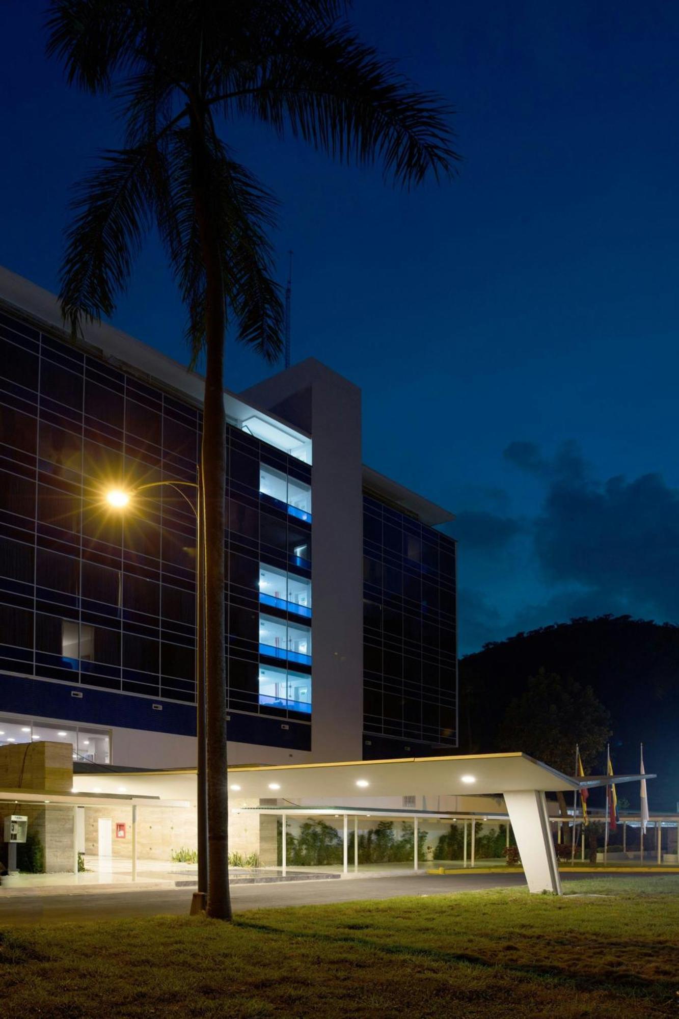 แมริออท มาราไกย์ กอล์ฟ รีสอร์ต Hotel Maracay ภายนอก รูปภาพ